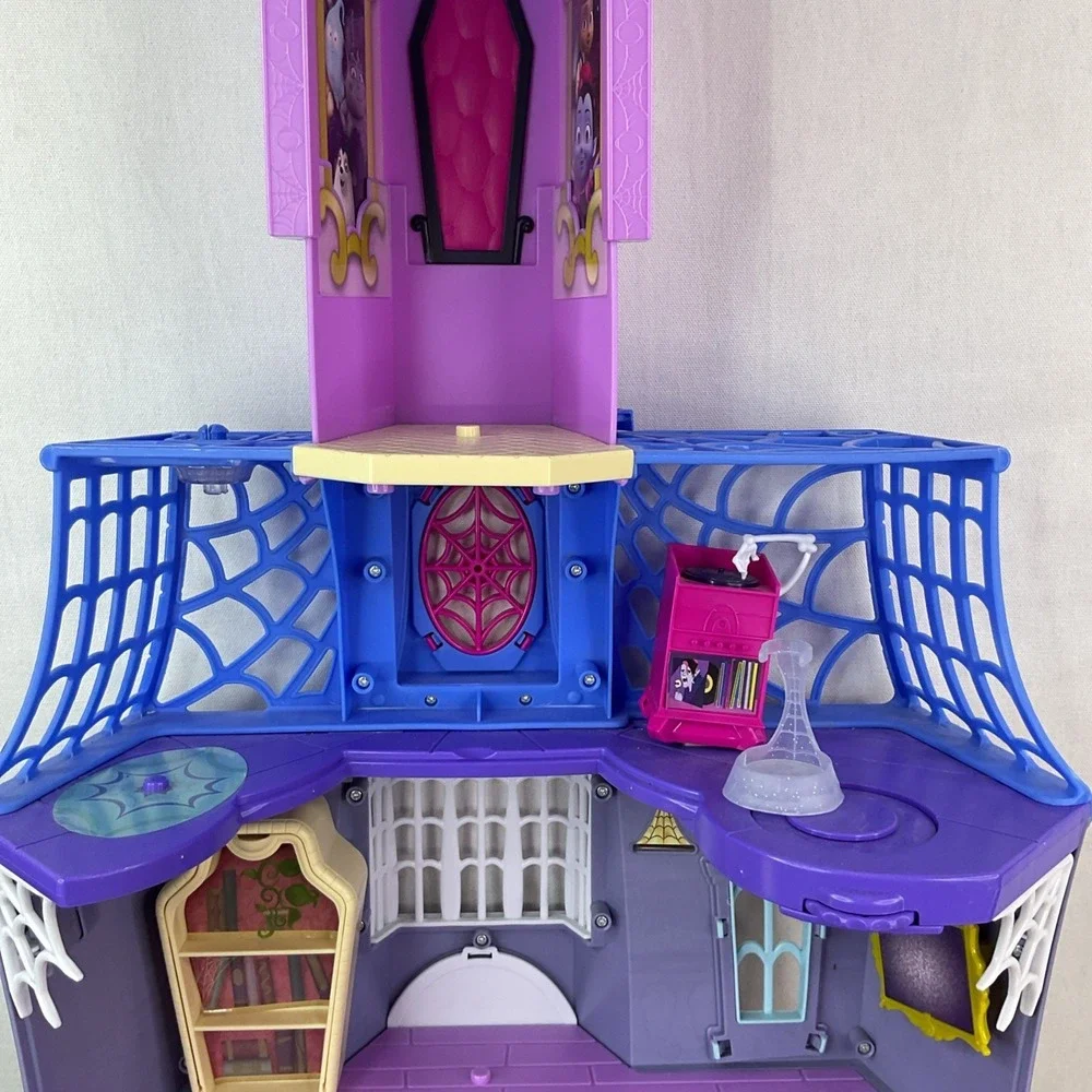 Disney Jr. Vampirina Scare B&B Doll Play‎ House Mansion Castle Playset House
